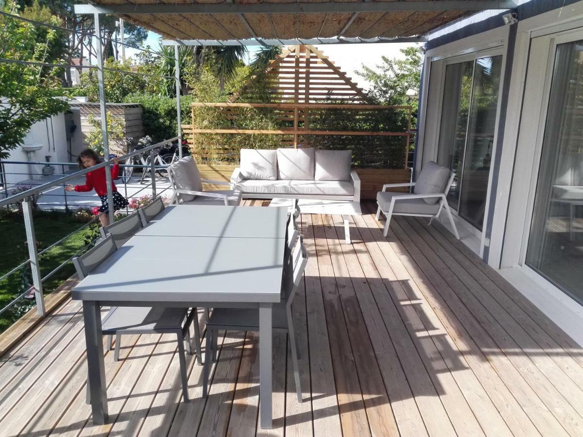 Appartamento Au domaine de Léa Hyères Esterno foto